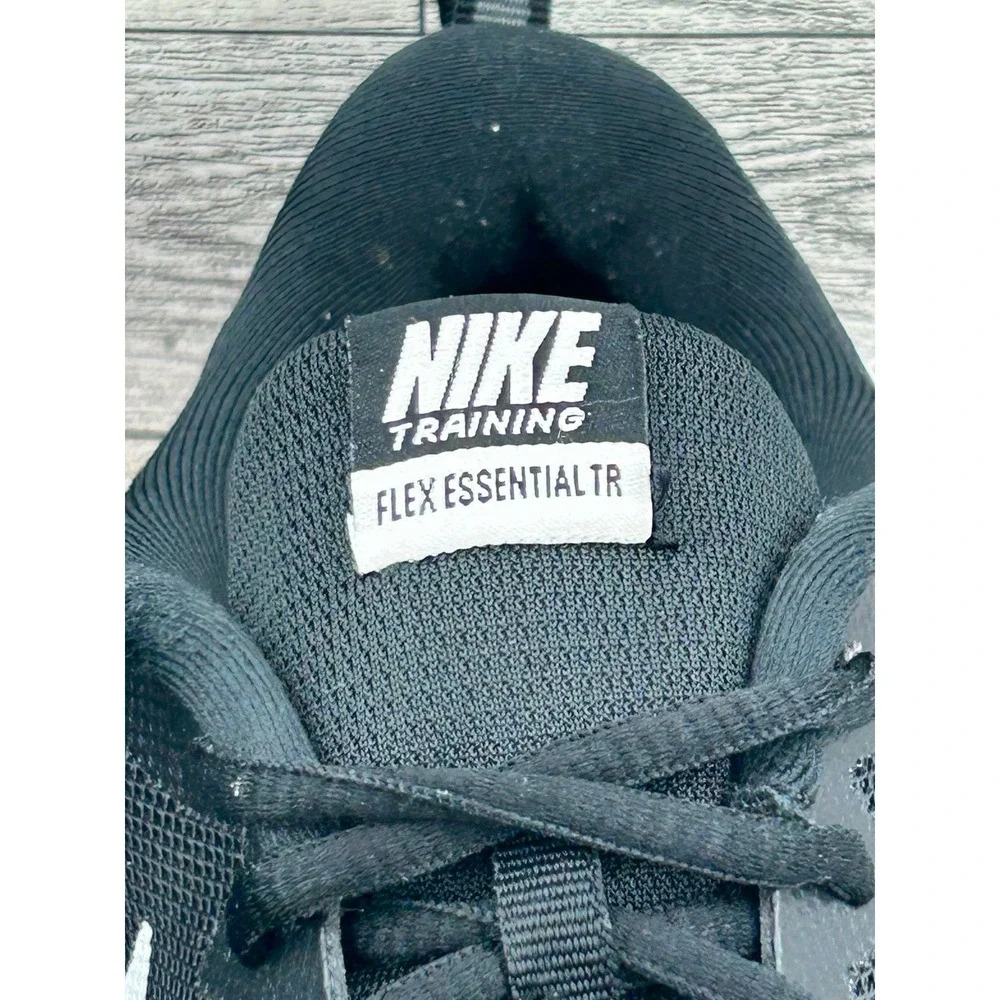 Nike Training Flex Essential TR Black White Sneakers 924344-001 Mens Size 10